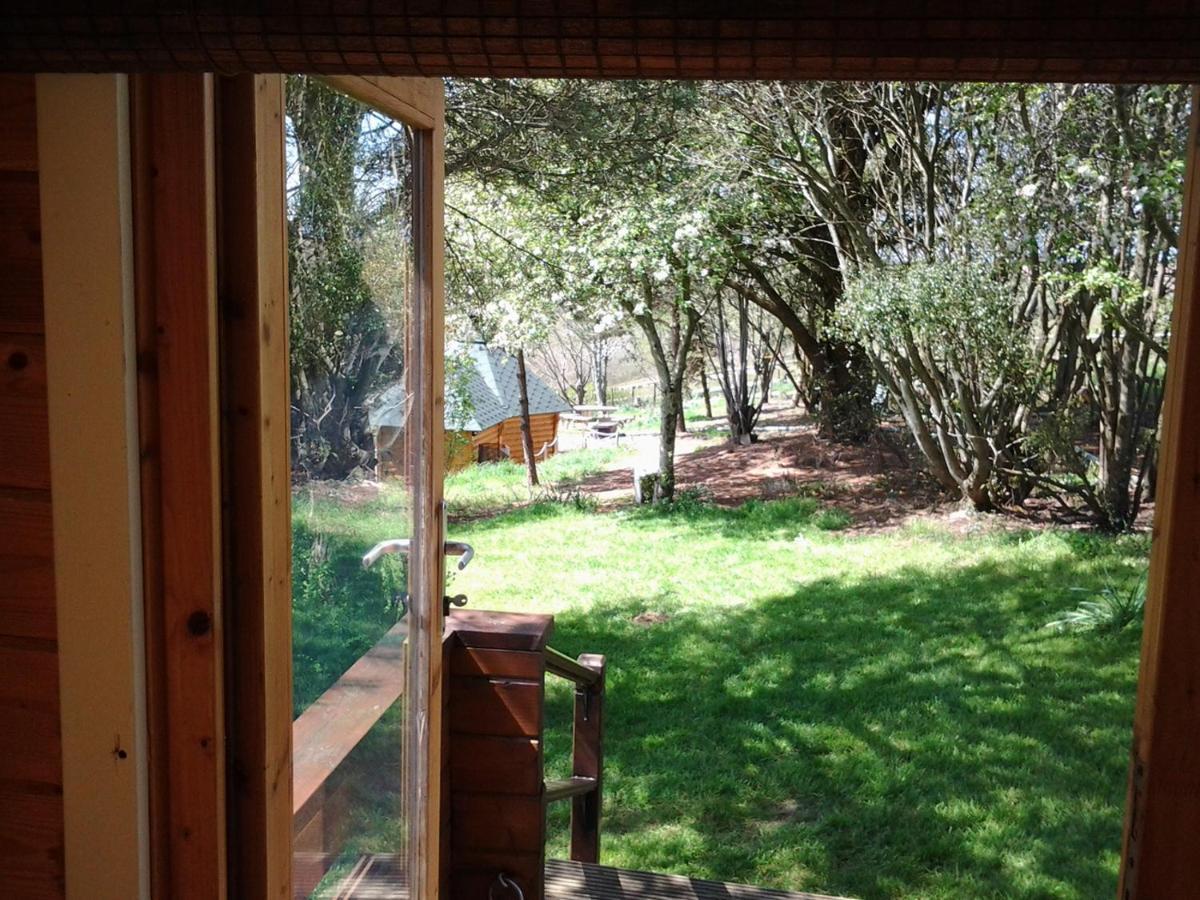 Tudor Lodge With Pool & Bbq Cabin Liskeard Exterior photo