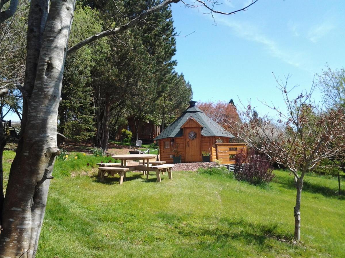 Tudor Lodge With Pool & Bbq Cabin Liskeard Exterior photo
